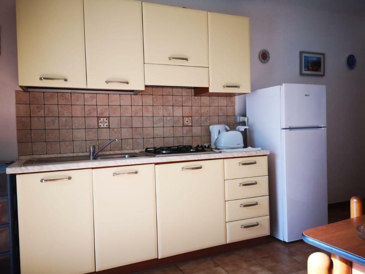 Nino'S Apartments Giardini Naxos Dış mekan fotoğraf